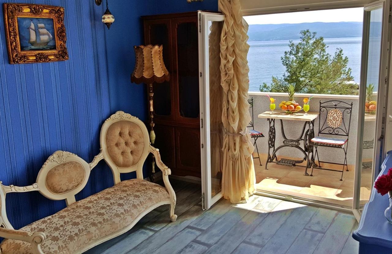 Apartments By The Sea Krilo Jesenice, Omis - 15145 Єсенице Екстер'єр фото